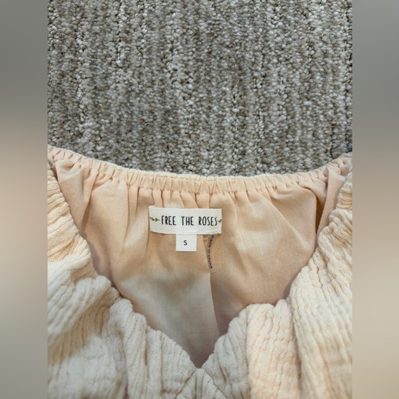 Free The Roses Top - Picture 3 of 3